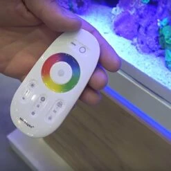 EHEIM Incpiria 330 LED Alpin / Nature Kit Aquarium 100 Cm 330 L Avec Meuble Et éclairage LEDs -AquaVie Promos Magasin eheim incpiria ambiance leds 2